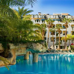 Apartamento Guadalpin Residences